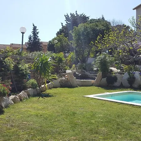 Les Figuiers Villa *