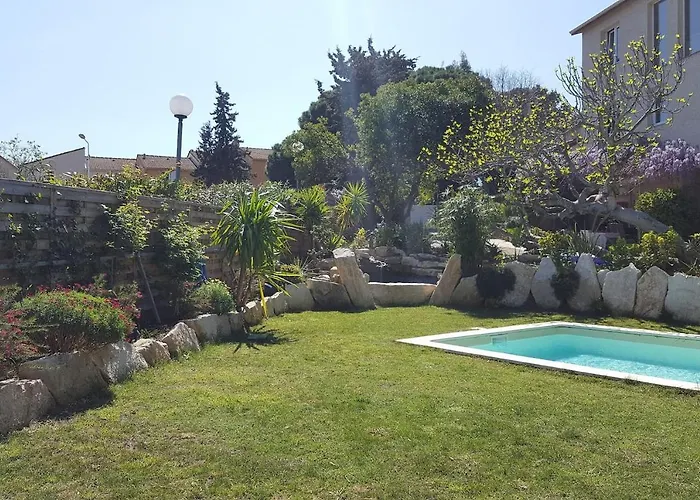 Les Figuiers Villa *